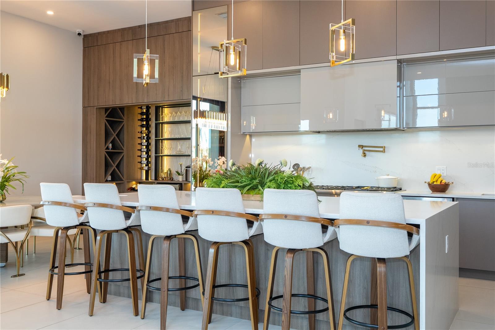 Image 31 of 100 For 16306 Ravenna Court