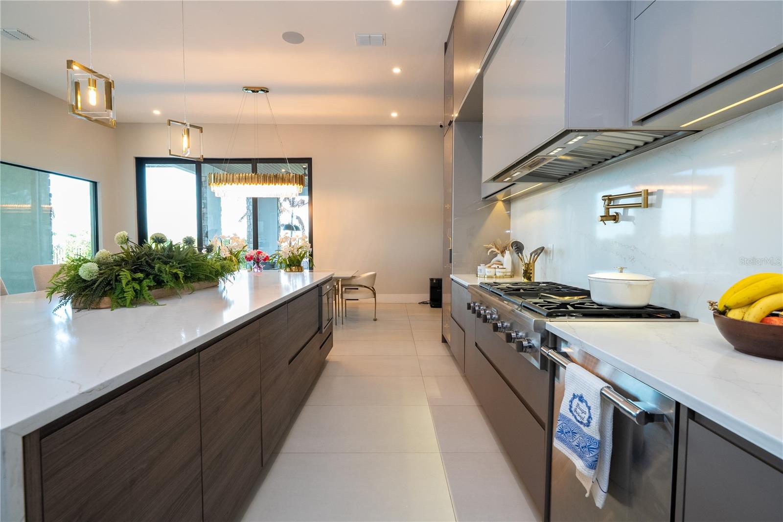 Image 34 of 100 For 16306 Ravenna Court