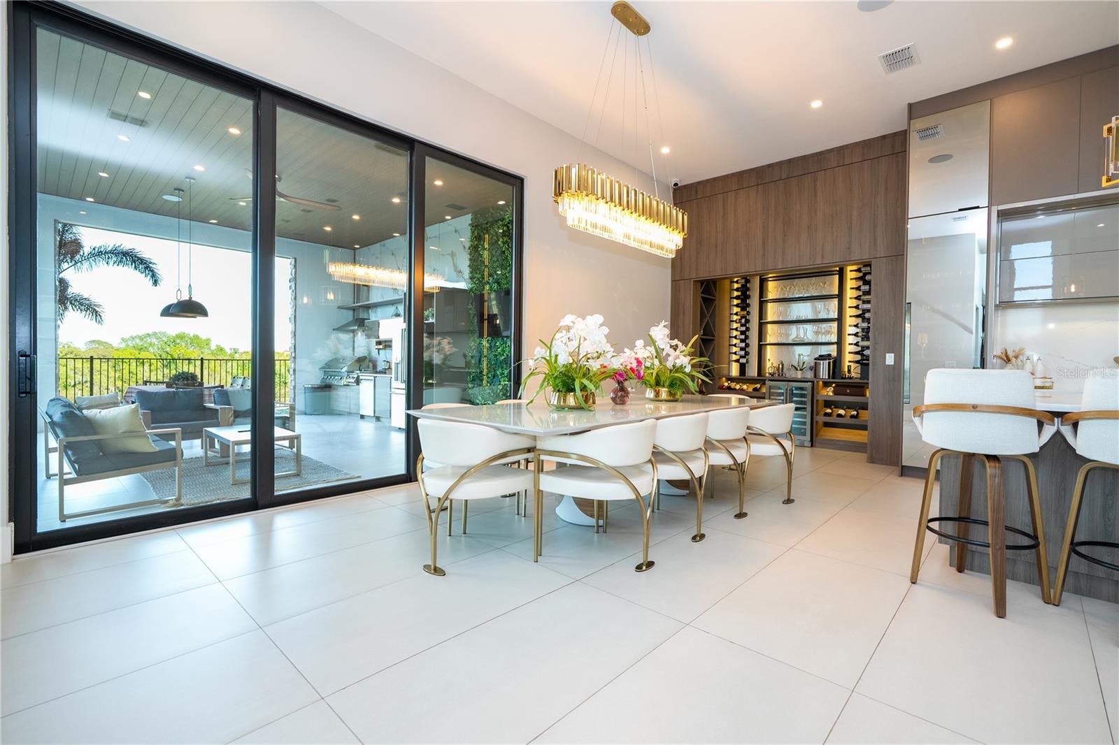 Image 37 of 100 For 16306 Ravenna Court