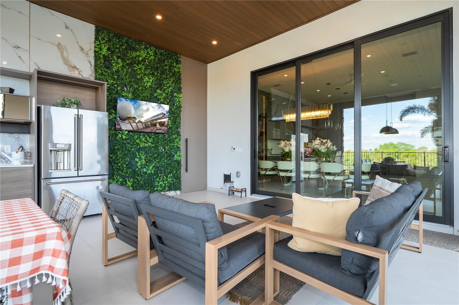 Image 41 of 100 For 16306 Ravenna Court