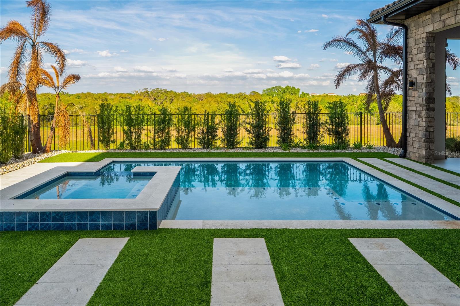 Image 44 of 100 For 16306 Ravenna Court