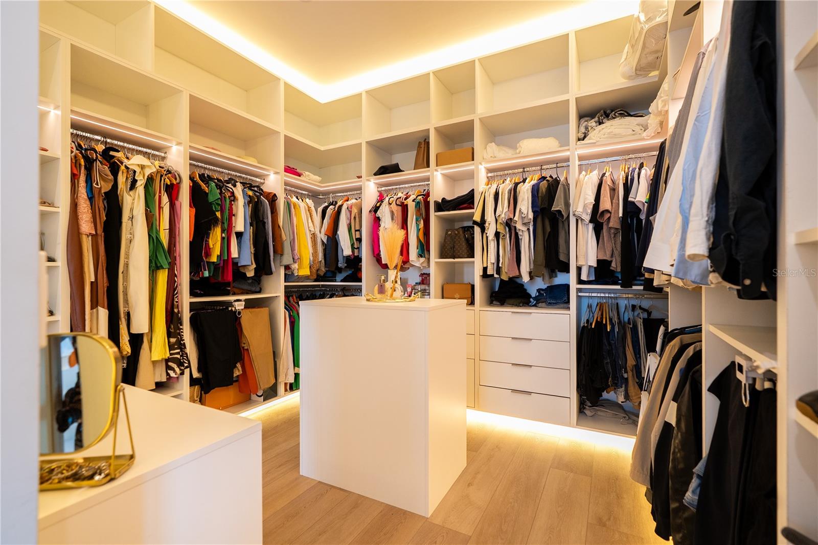 Image 57 of 100 For 16306 Ravenna Court