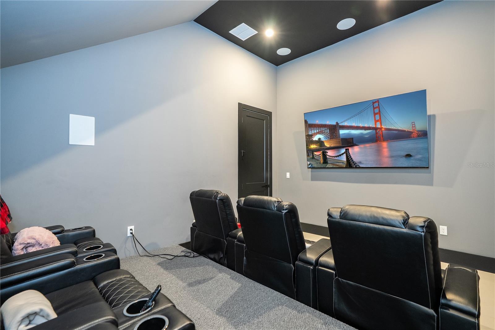 Image 70 of 100 For 16306 Ravenna Court