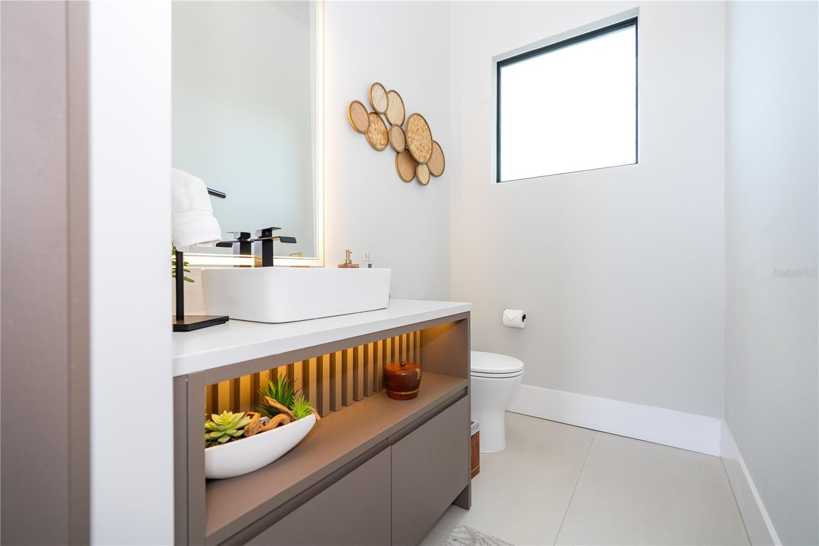 Image 74 of 100 For 16306 Ravenna Court