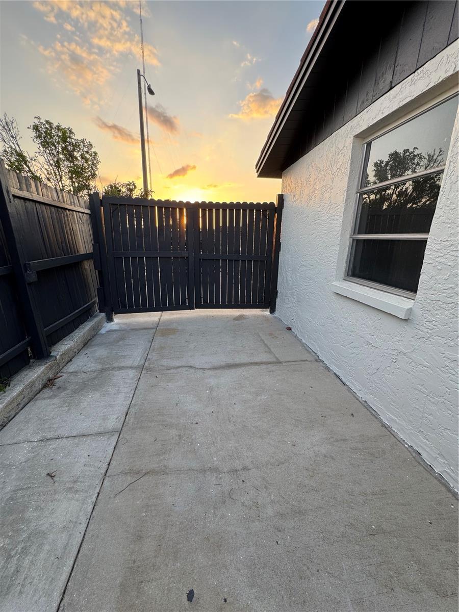 Image 34 of 37 For 3206 Pinon Drive