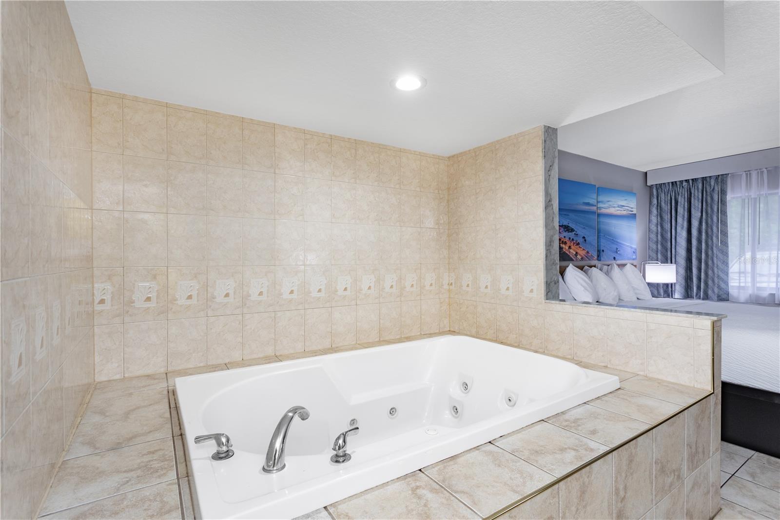 Image 17 of 26 For 8245 Us-17-92 Highway