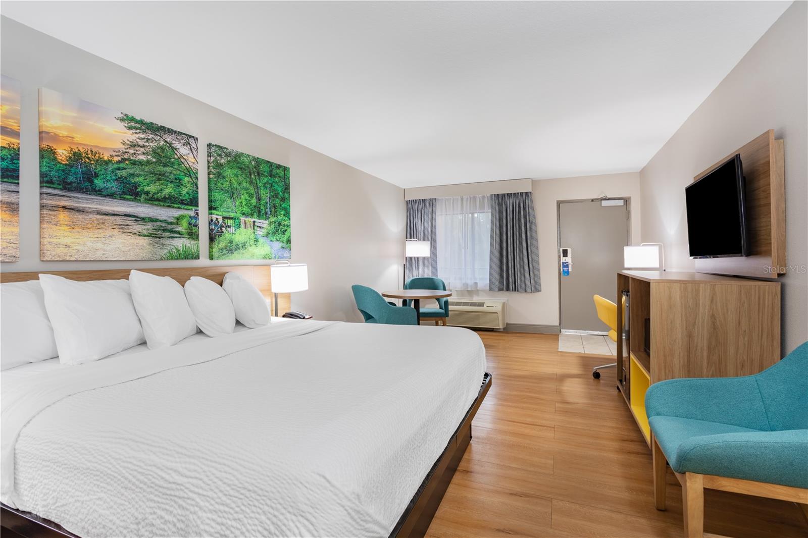 Image 22 of 26 For 8245 Us-17-92 Highway