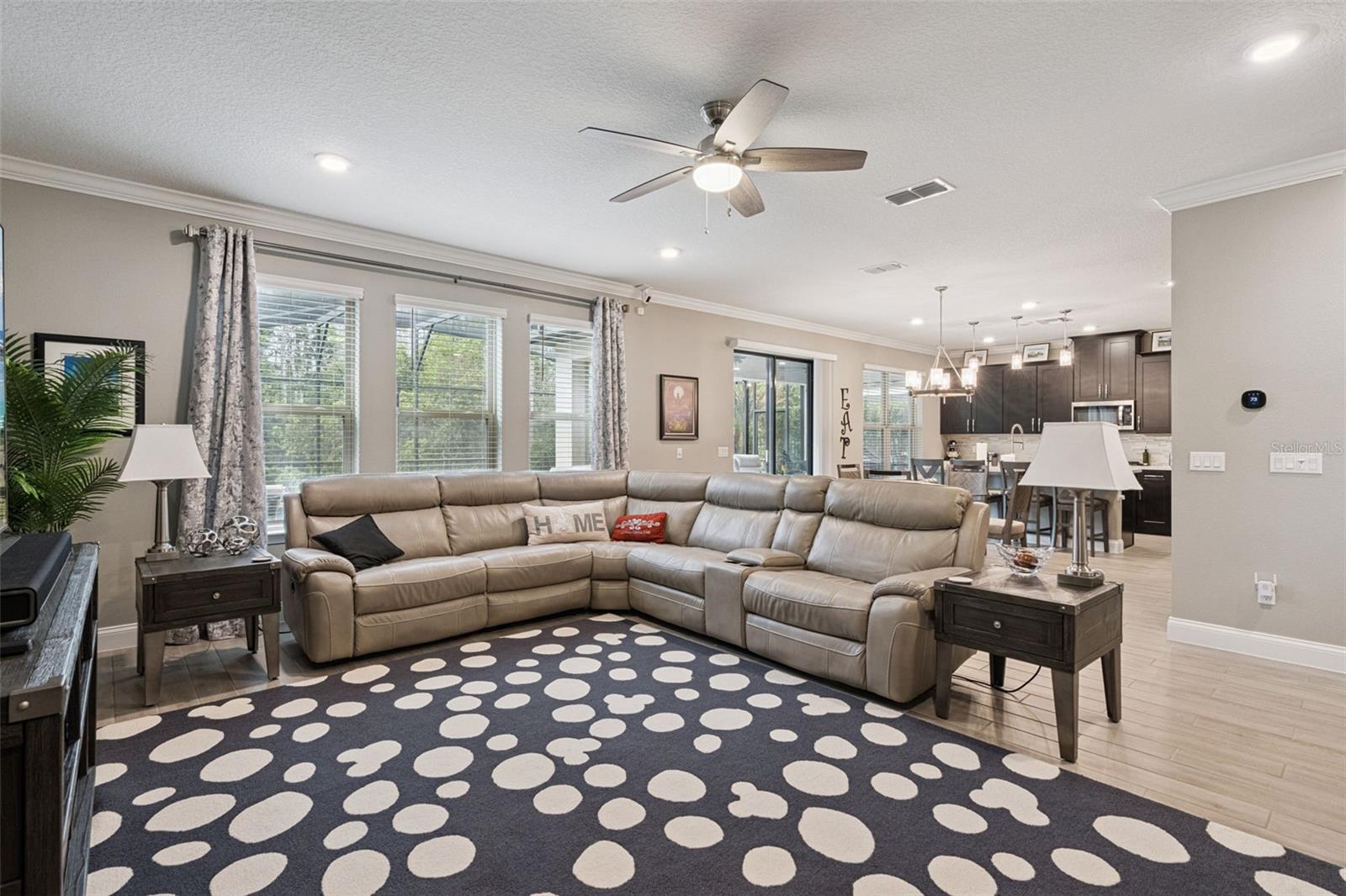 Image 12 of 64 For 8415 Vivaro Isle Way