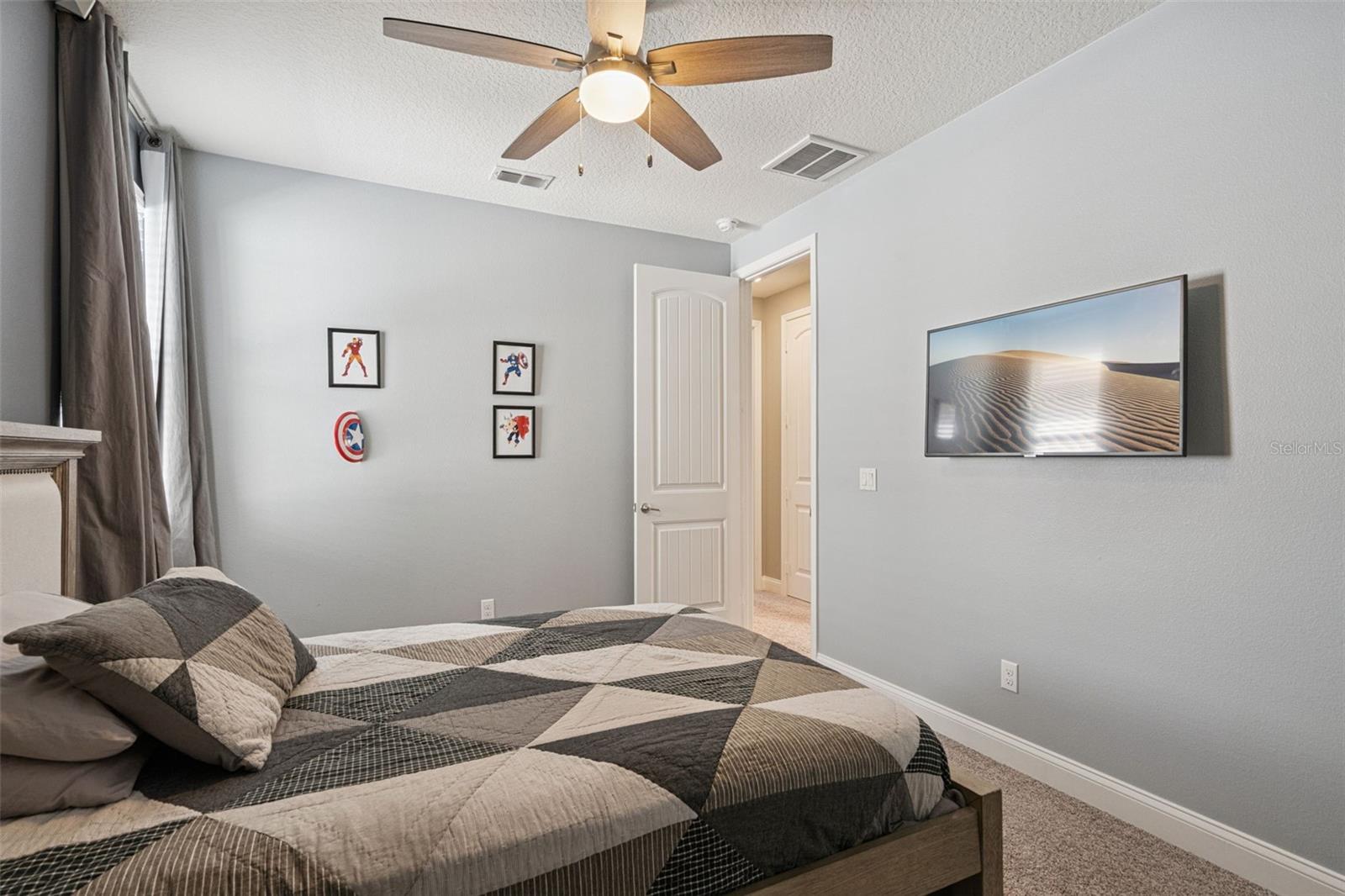 Image 32 of 64 For 8415 Vivaro Isle Way