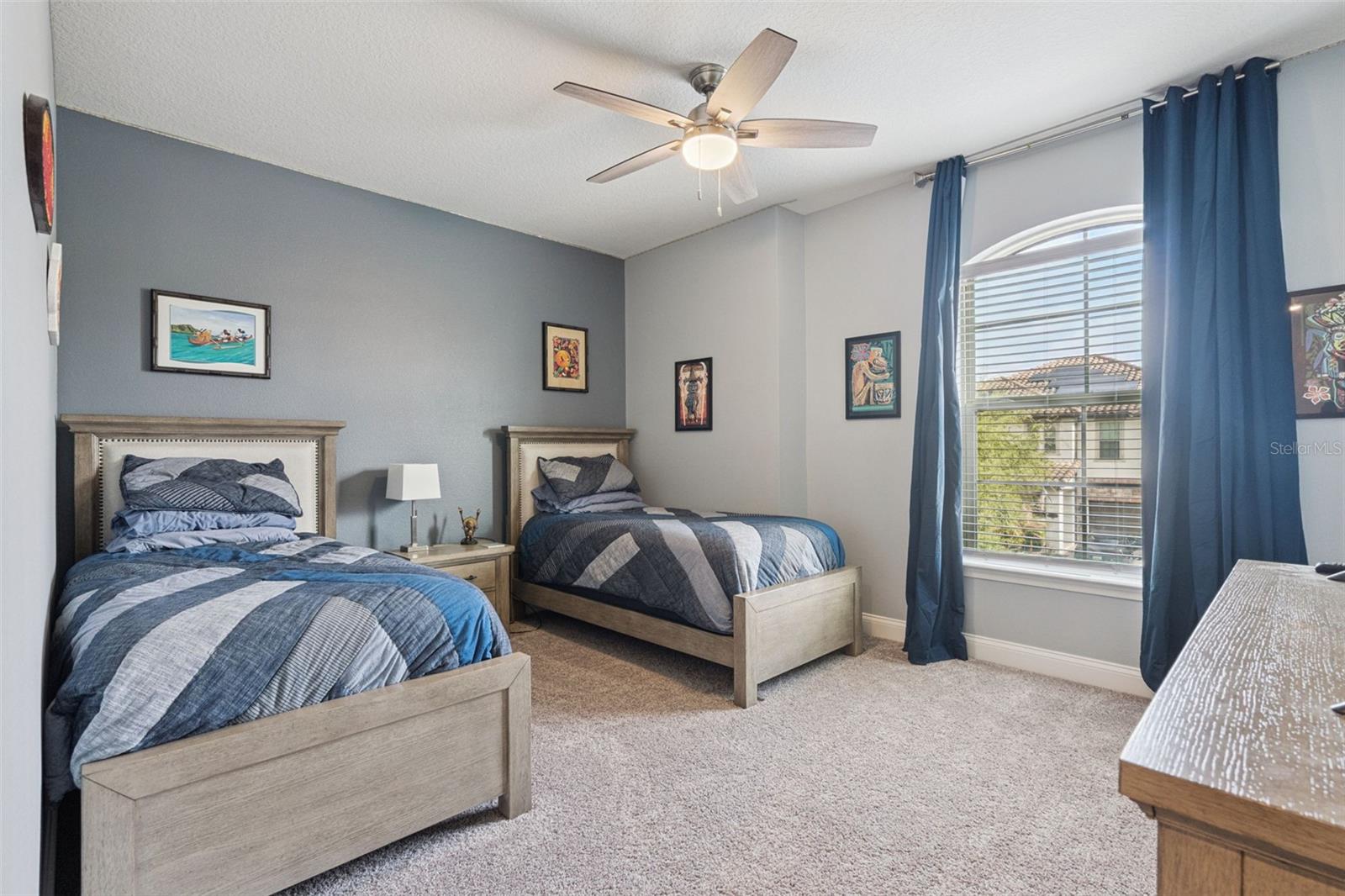 Image 33 of 64 For 8415 Vivaro Isle Way