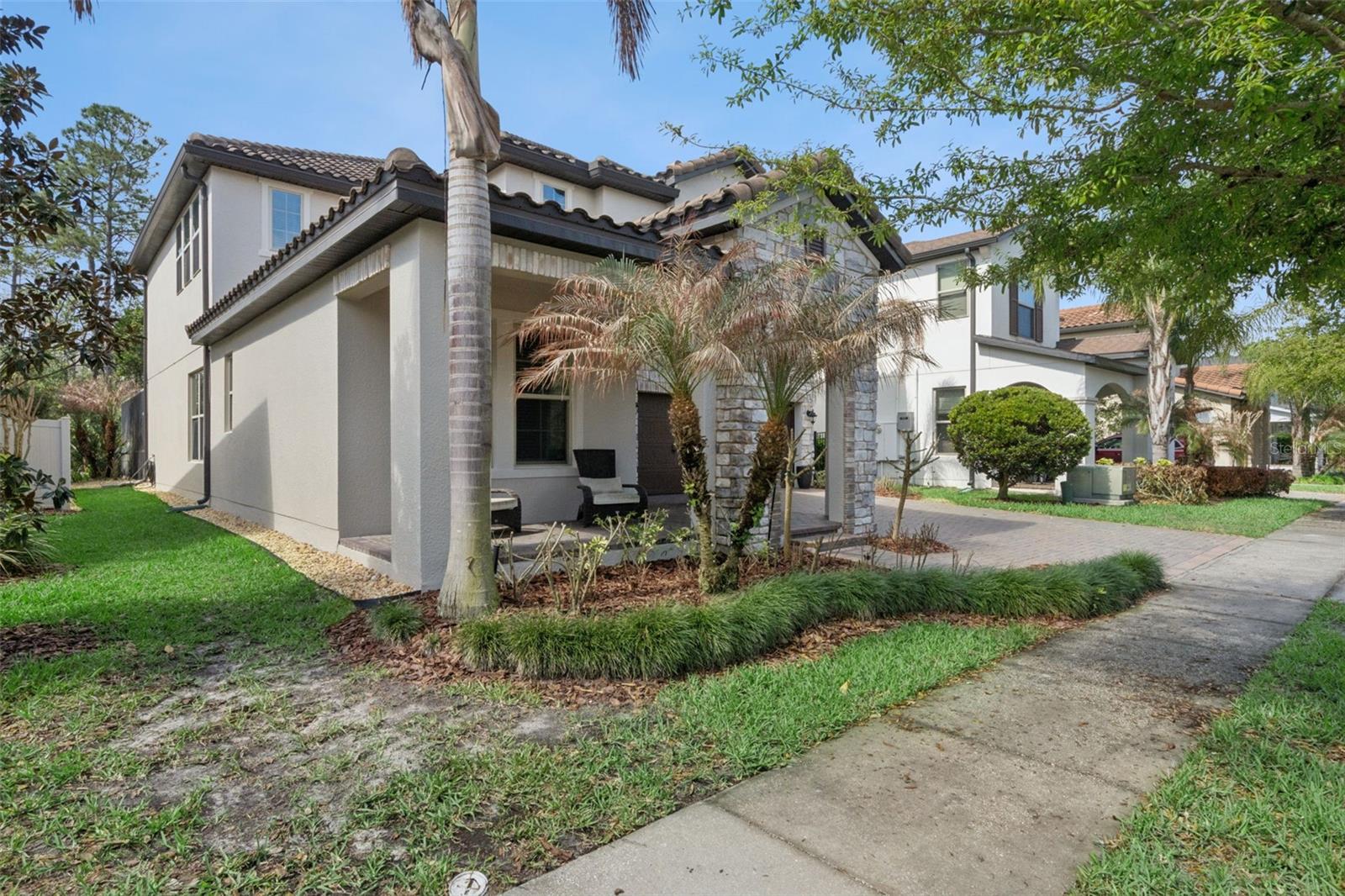 Image 4 of 64 For 8415 Vivaro Isle Way