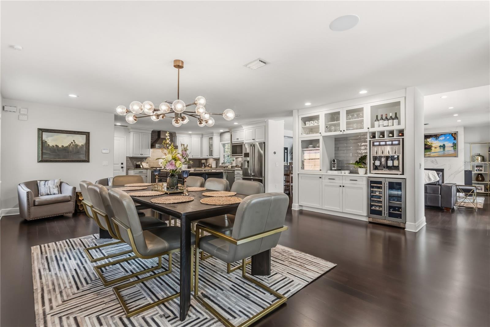 Image 11 of 40 For 872 Granville Drive