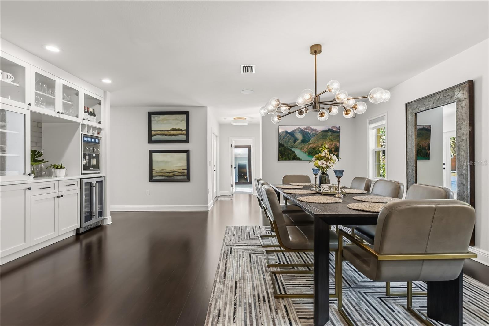 Image 12 of 40 For 872 Granville Drive