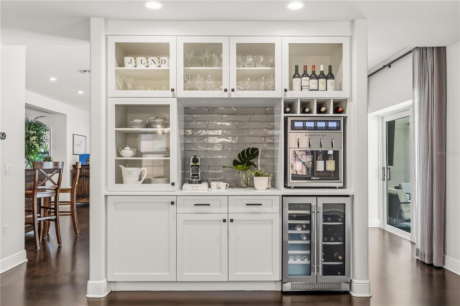 Image 13 of 40 For 872 Granville Drive