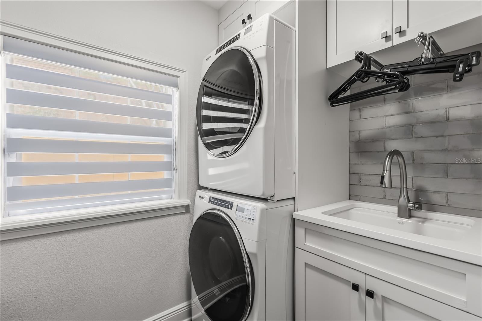 Image 30 of 40 For 872 Granville Drive