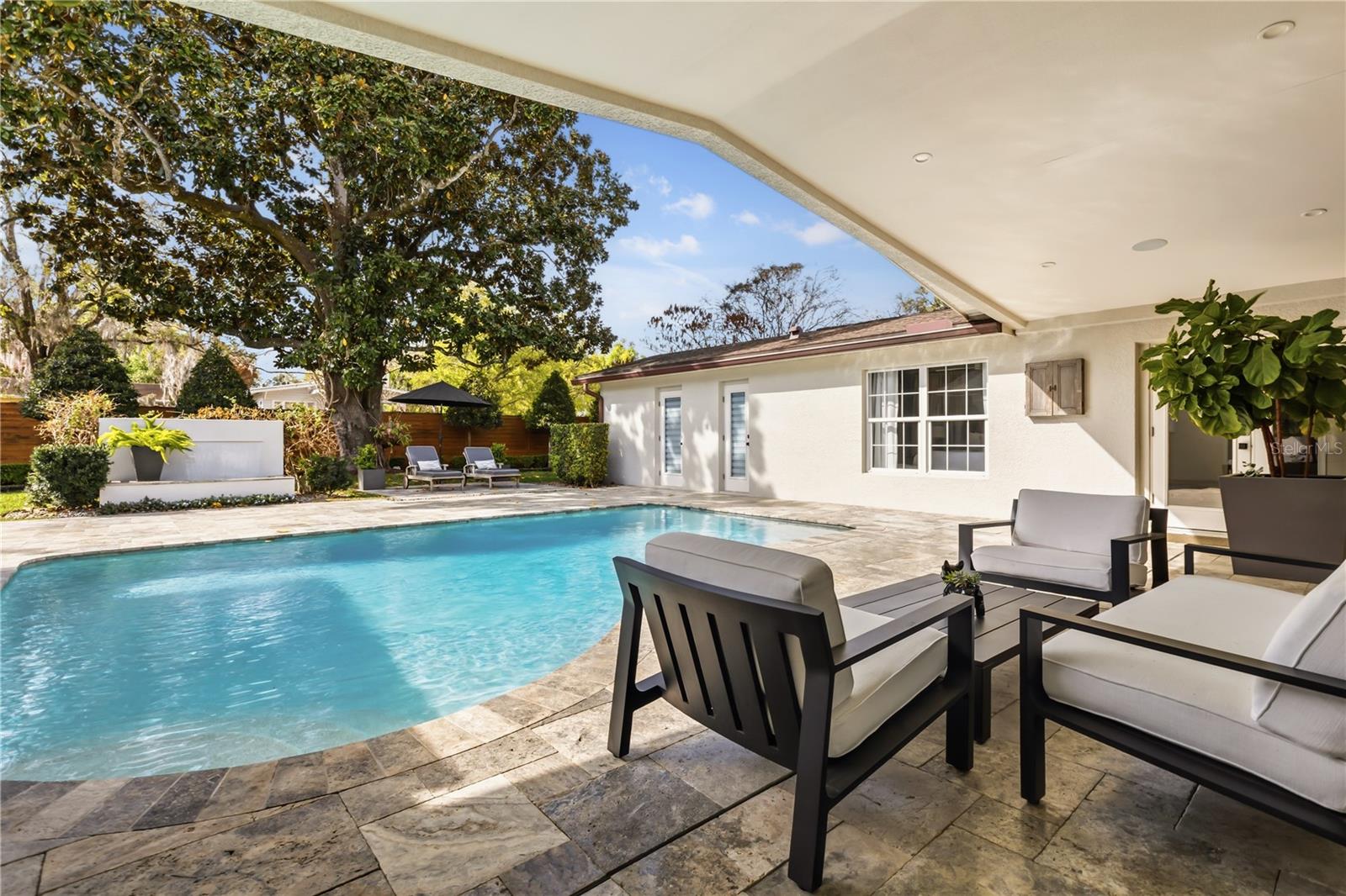 Image 32 of 40 For 872 Granville Drive