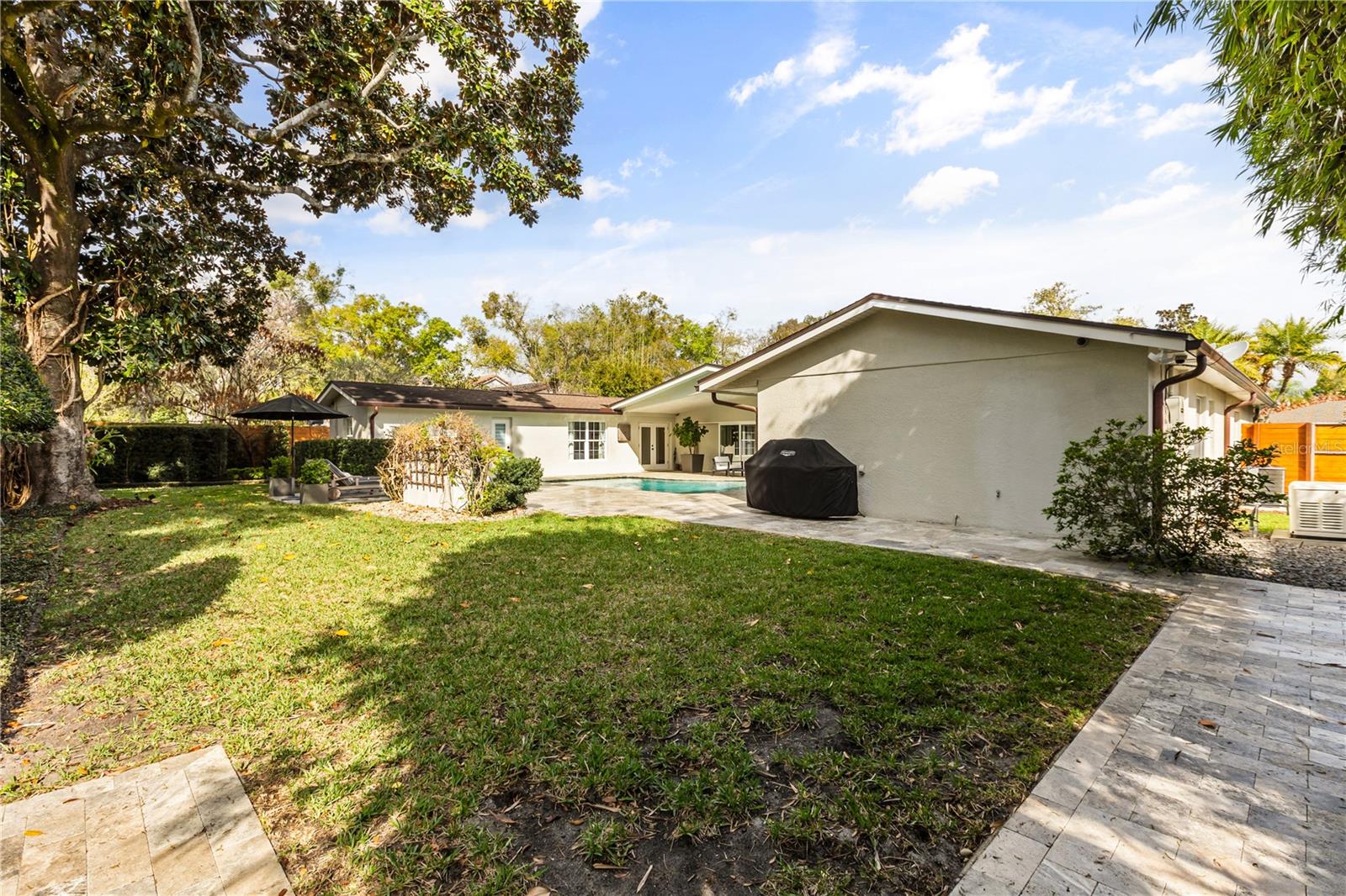 Image 36 of 40 For 872 Granville Drive