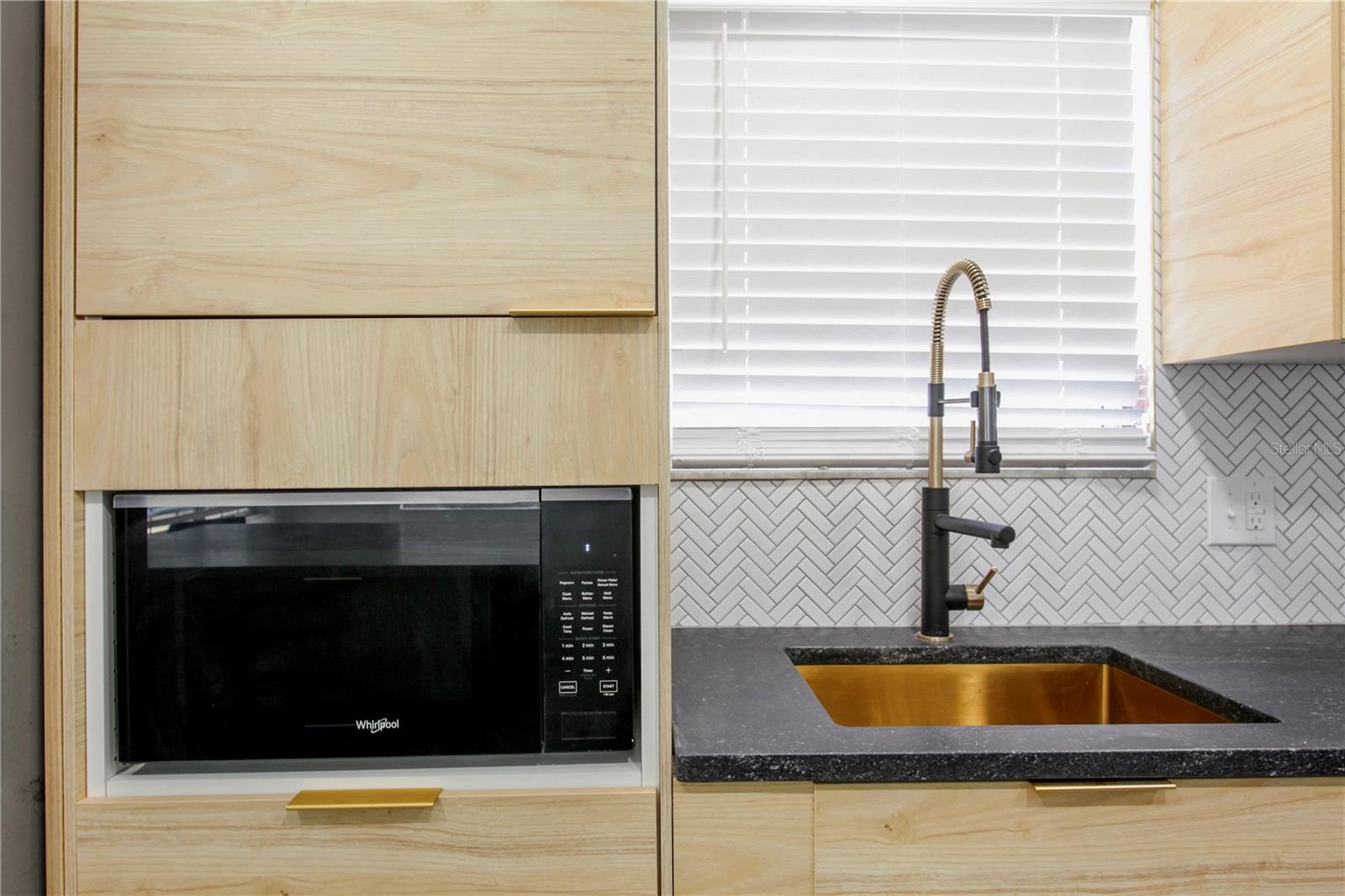 Image 11 of 32 For 822 Polk Street