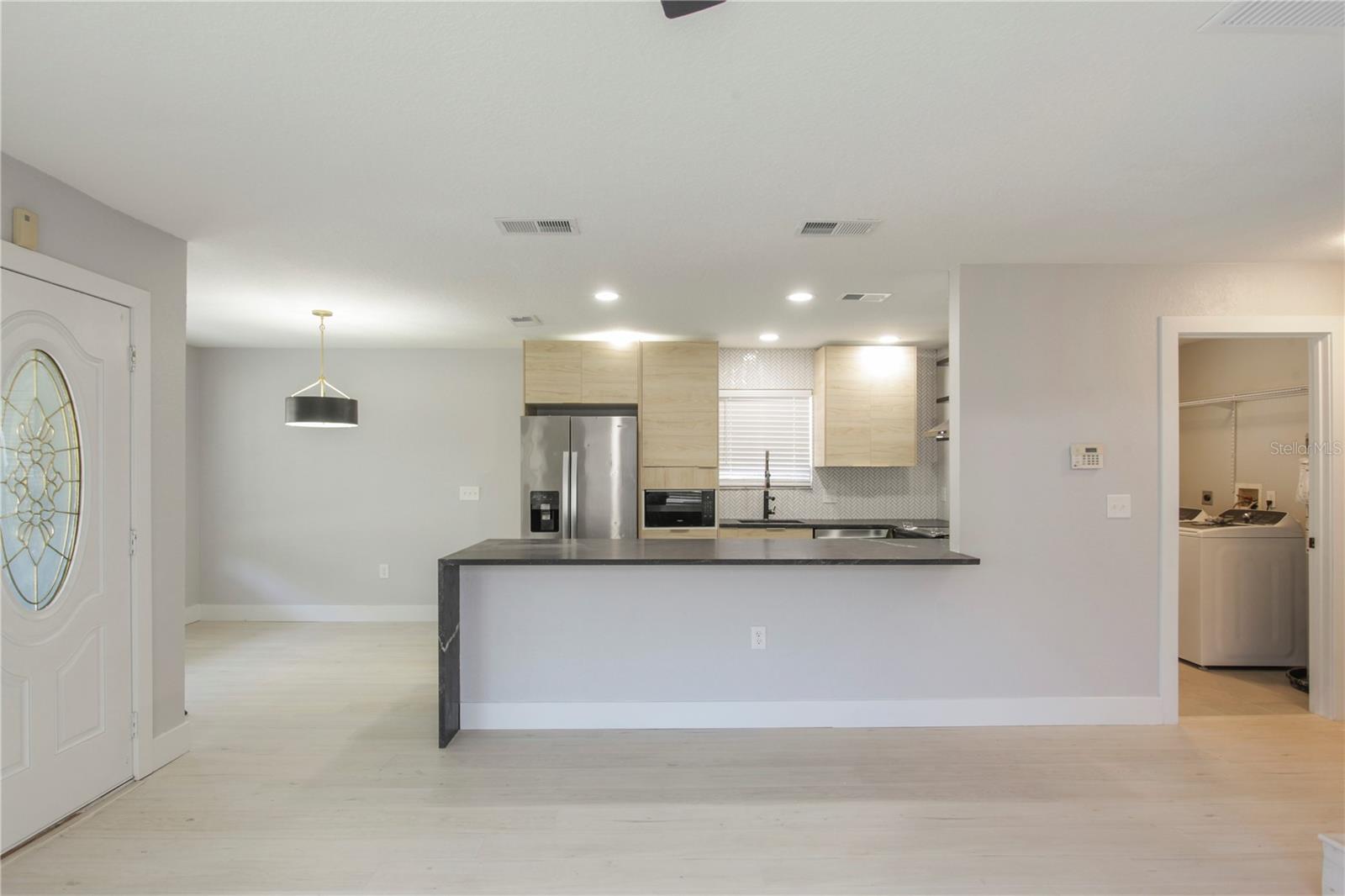 Image 5 of 32 For 822 Polk Street