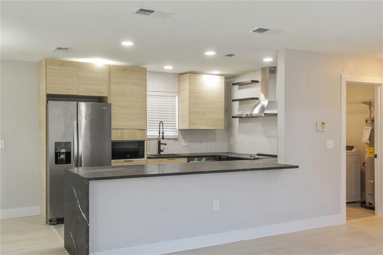 Image 8 of 32 For 822 Polk Street