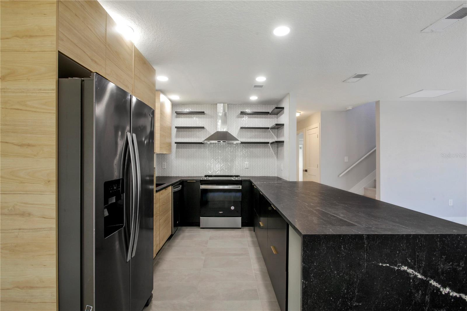 Image 9 of 32 For 822 Polk Street