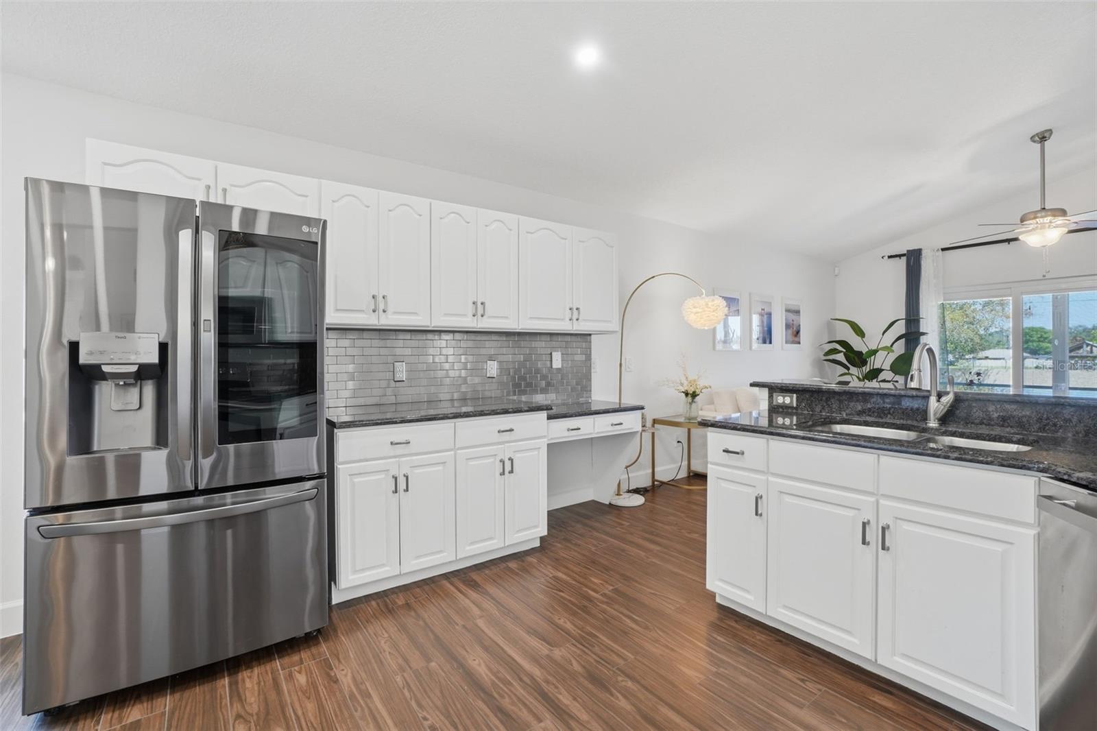 Image 12 of 30 For 101 Splitlog Place