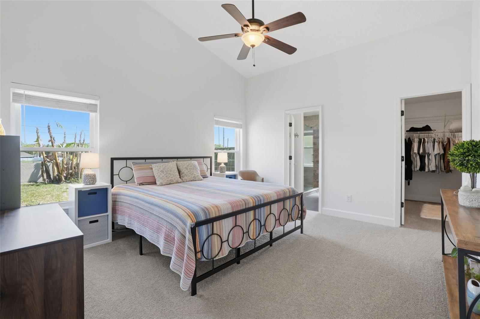 Image 19 of 30 For 101 Splitlog Place