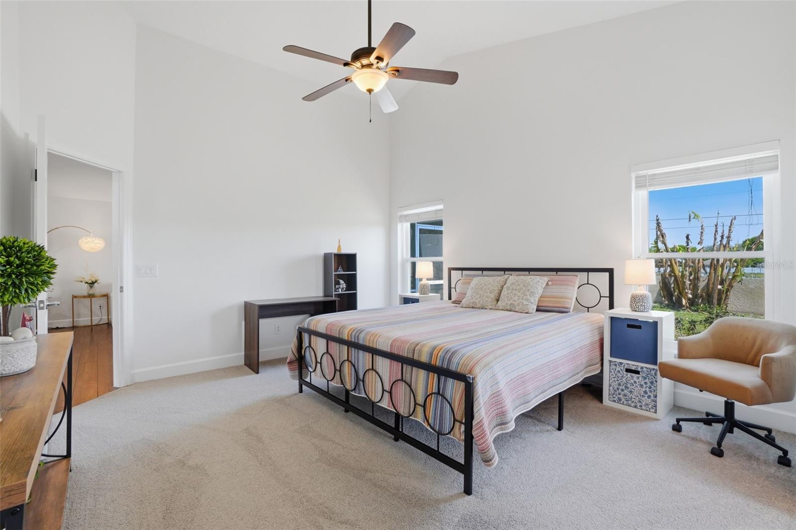 Image 20 of 30 For 101 Splitlog Place