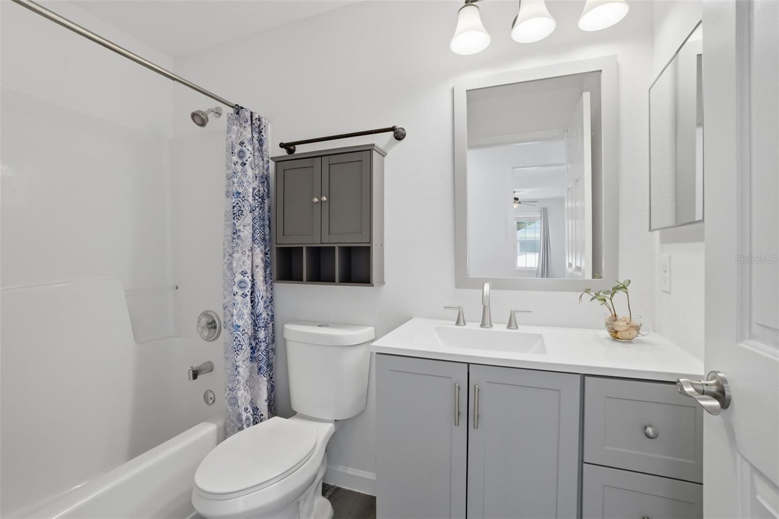 Image 25 of 30 For 101 Splitlog Place