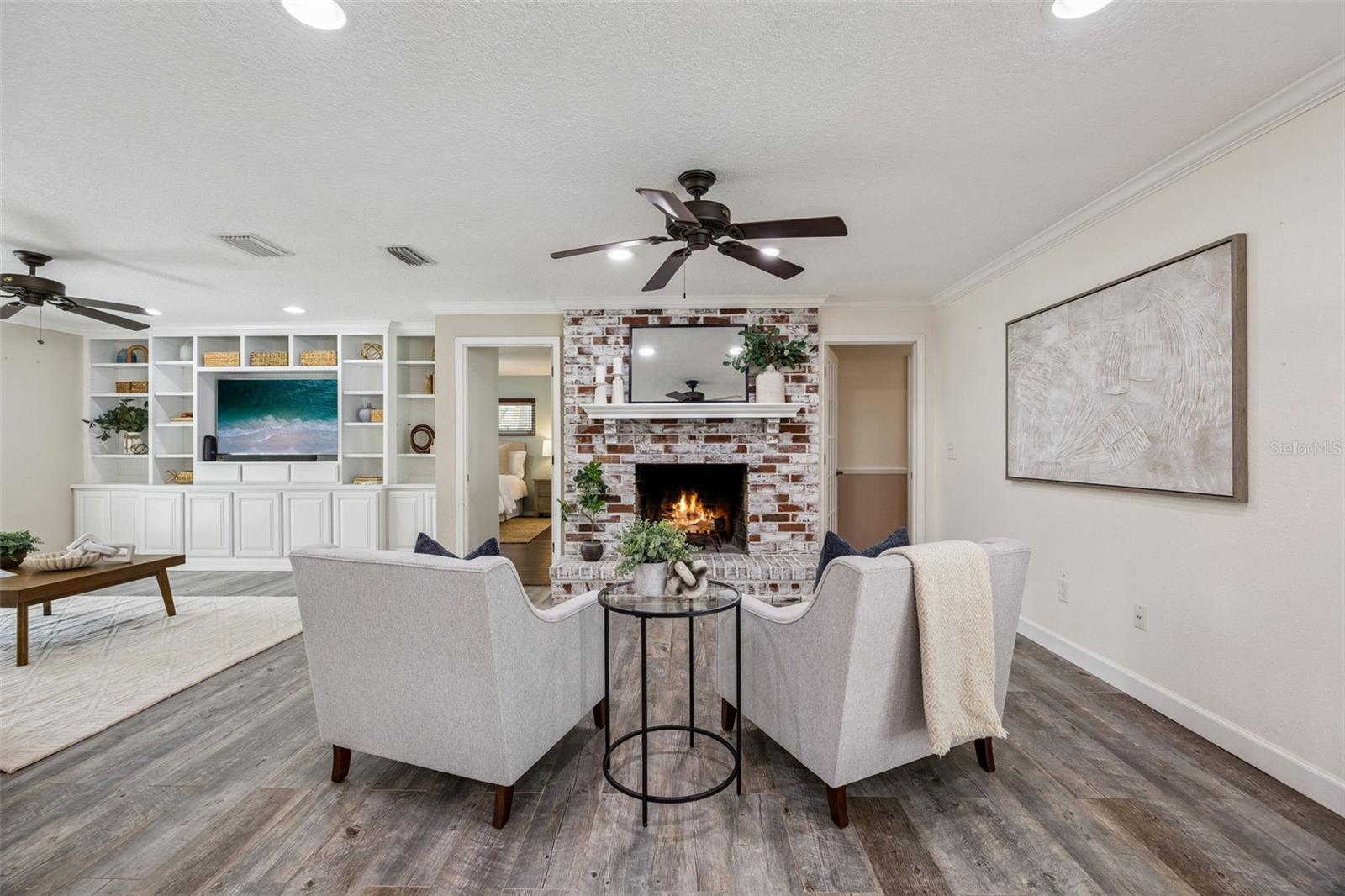 Image 11 of 57 For 203 Palmetto Concourse