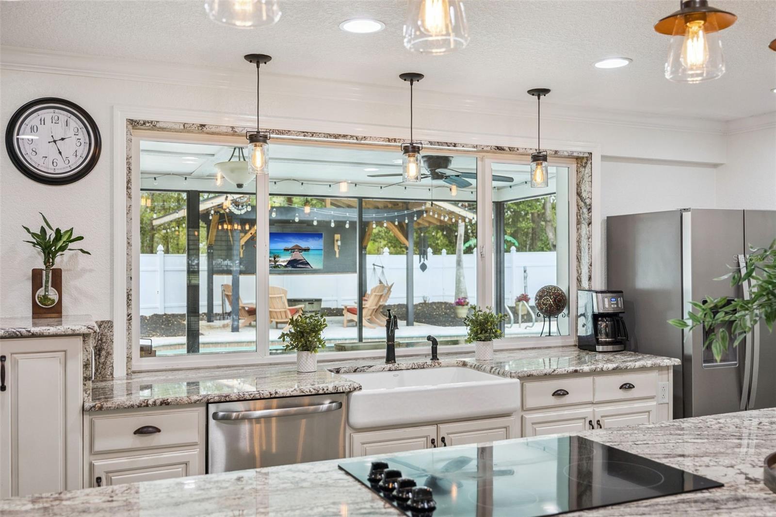 Image 17 of 57 For 203 Palmetto Concourse