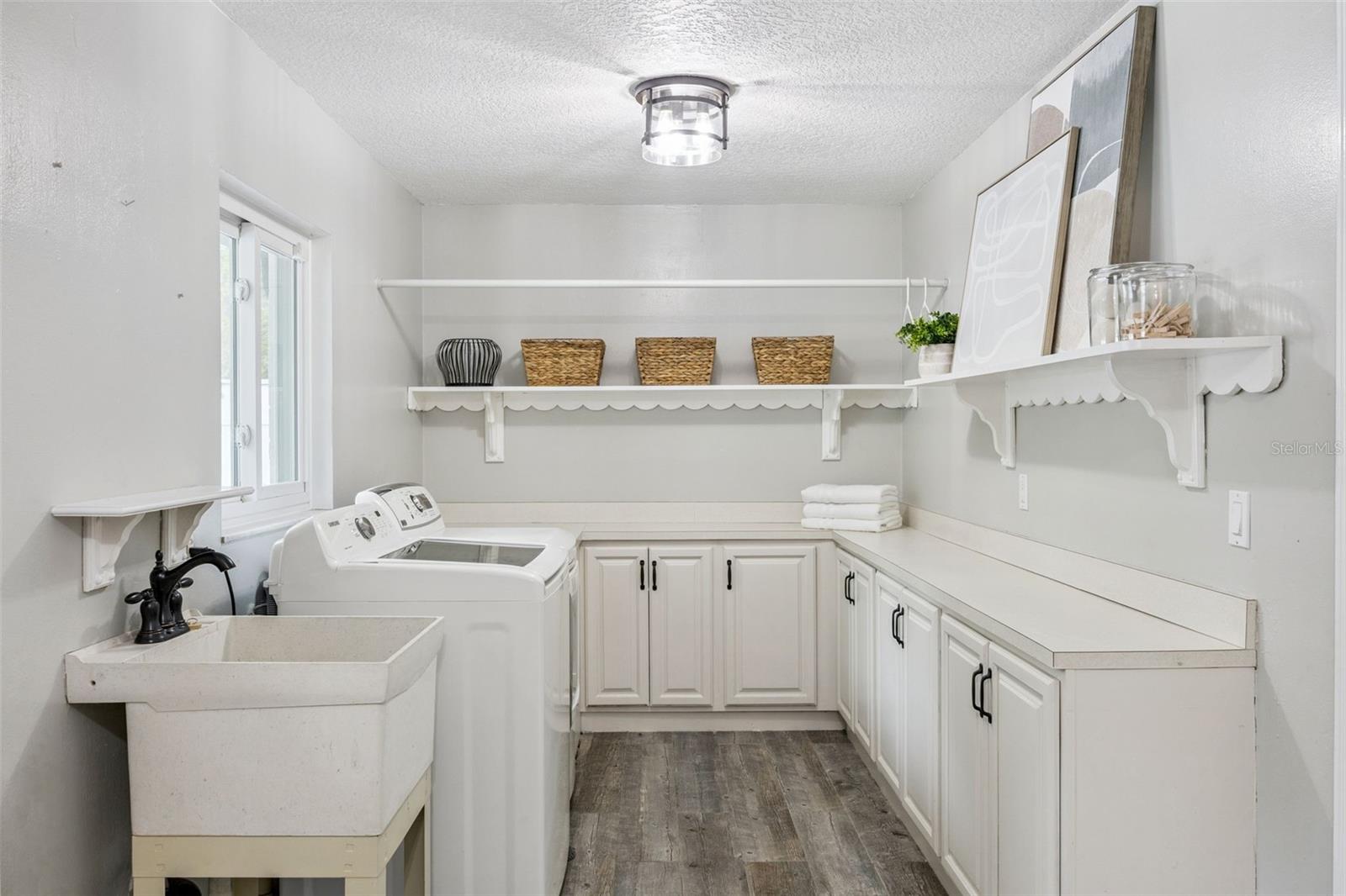 Image 20 of 57 For 203 Palmetto Concourse