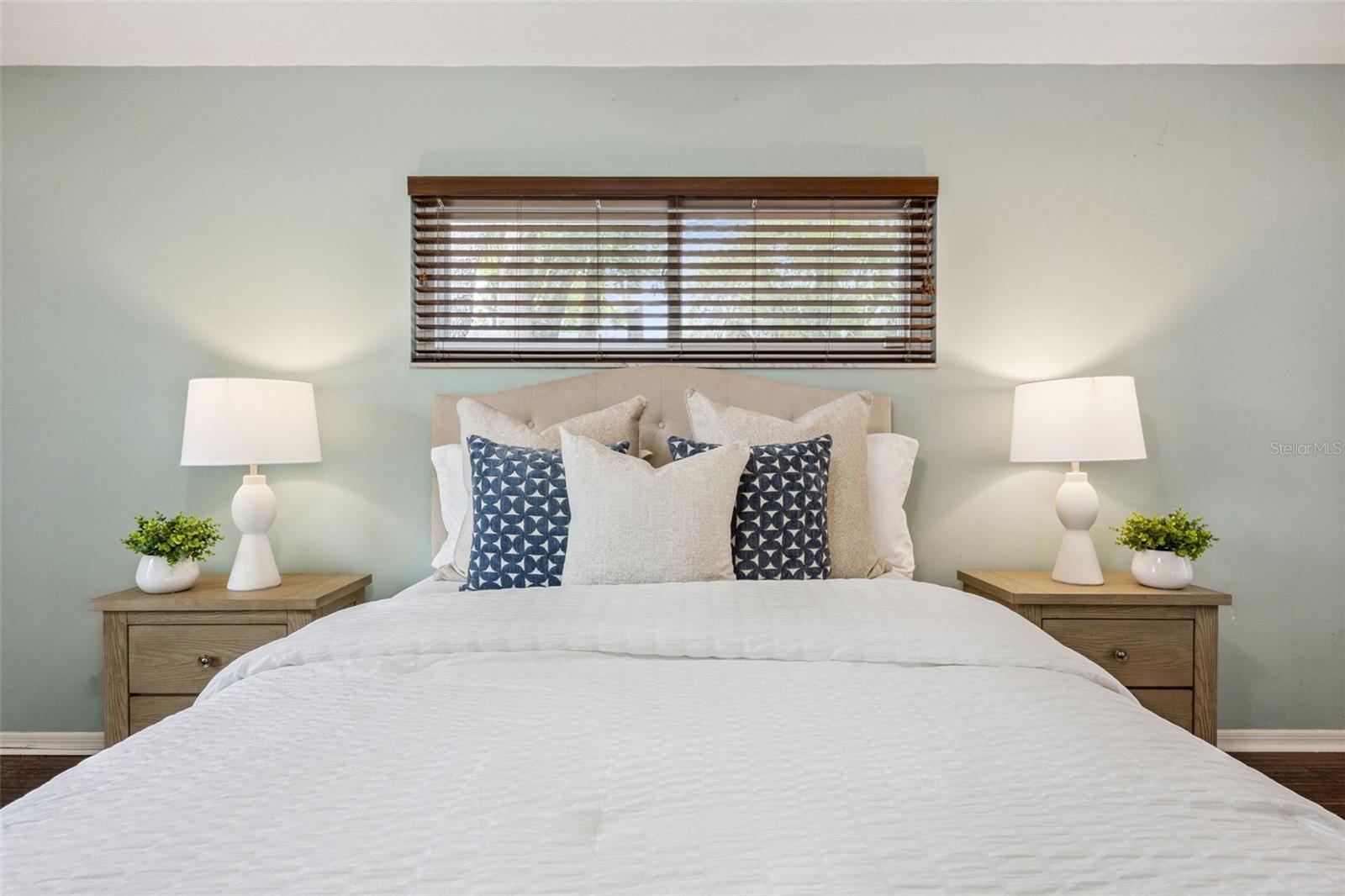 Image 23 of 57 For 203 Palmetto Concourse