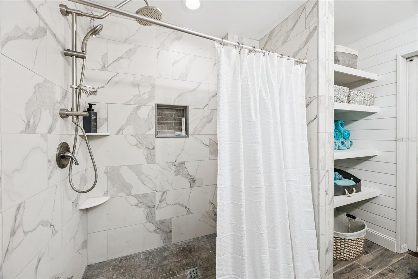 Image 25 of 57 For 203 Palmetto Concourse