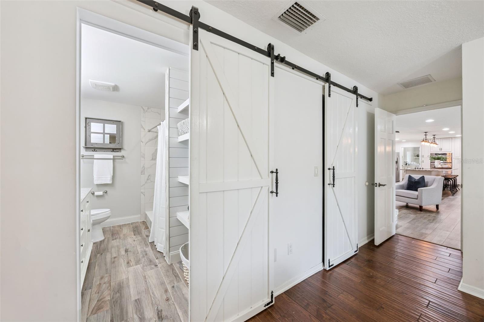 Image 26 of 57 For 203 Palmetto Concourse