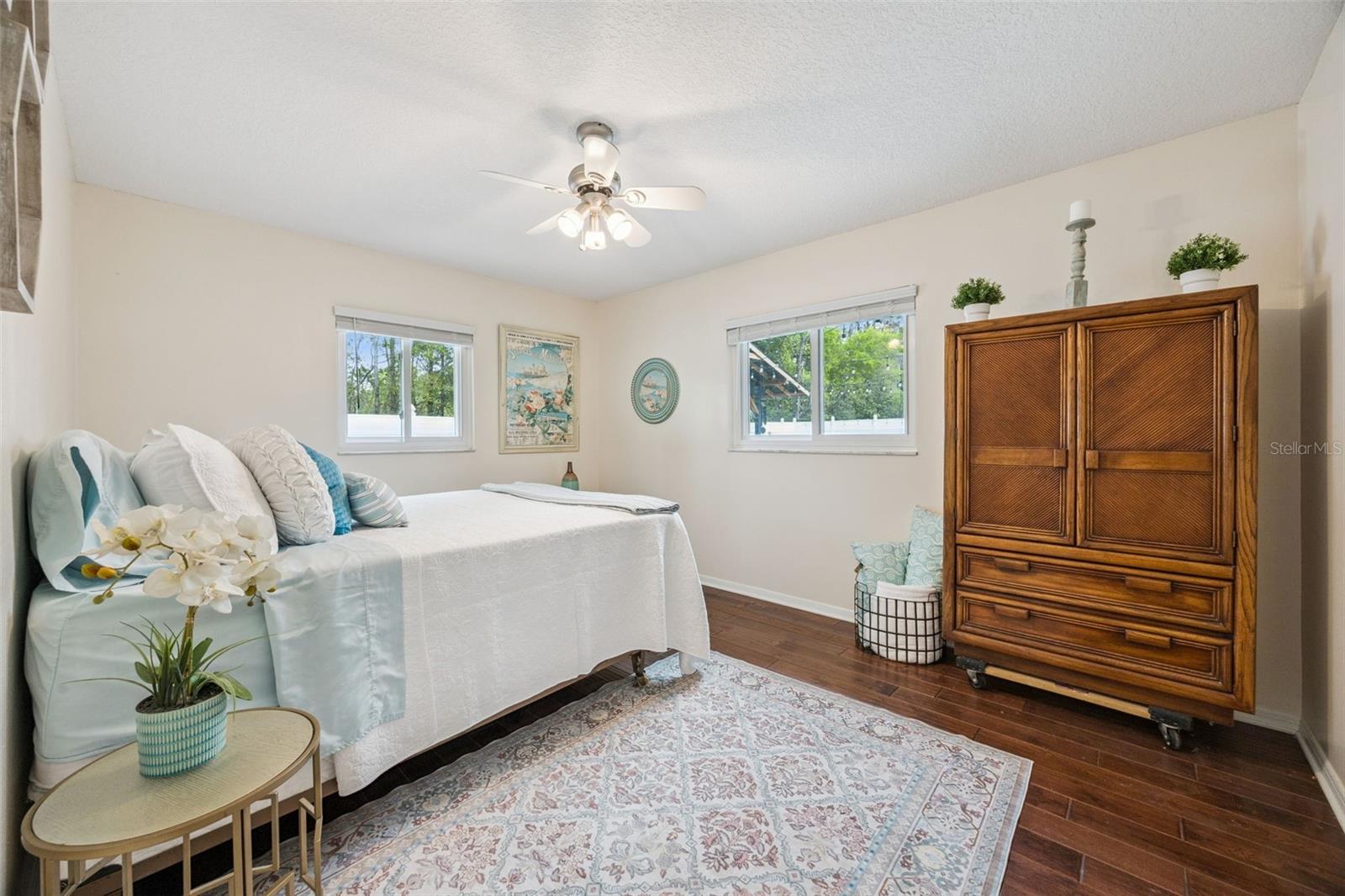 Image 28 of 57 For 203 Palmetto Concourse