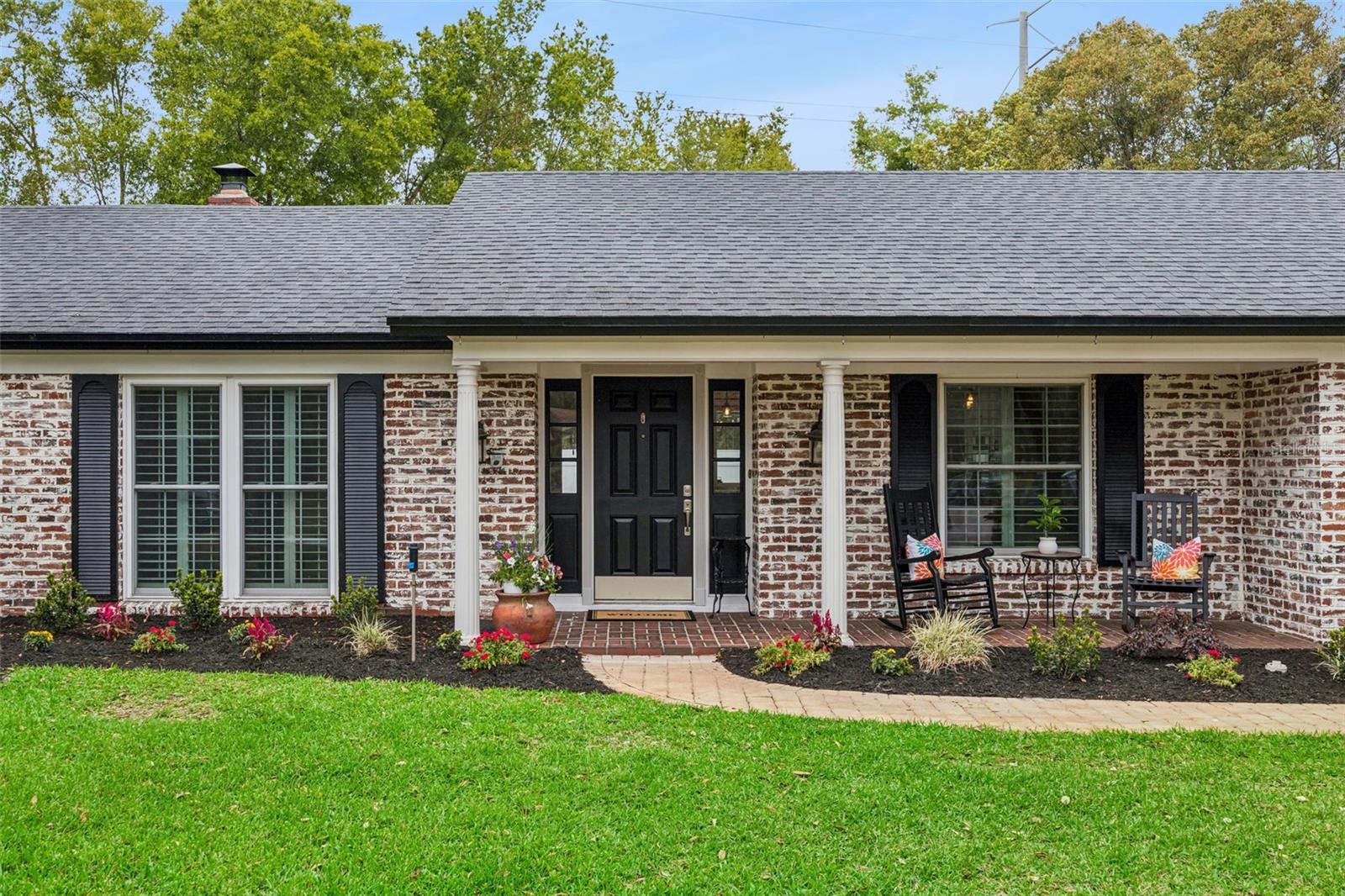 Image 3 of 57 For 203 Palmetto Concourse