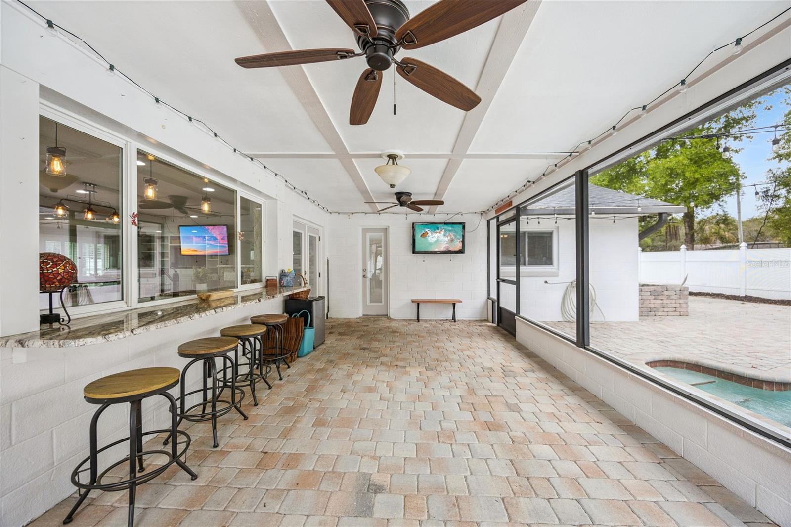 Image 34 of 57 For 203 Palmetto Concourse