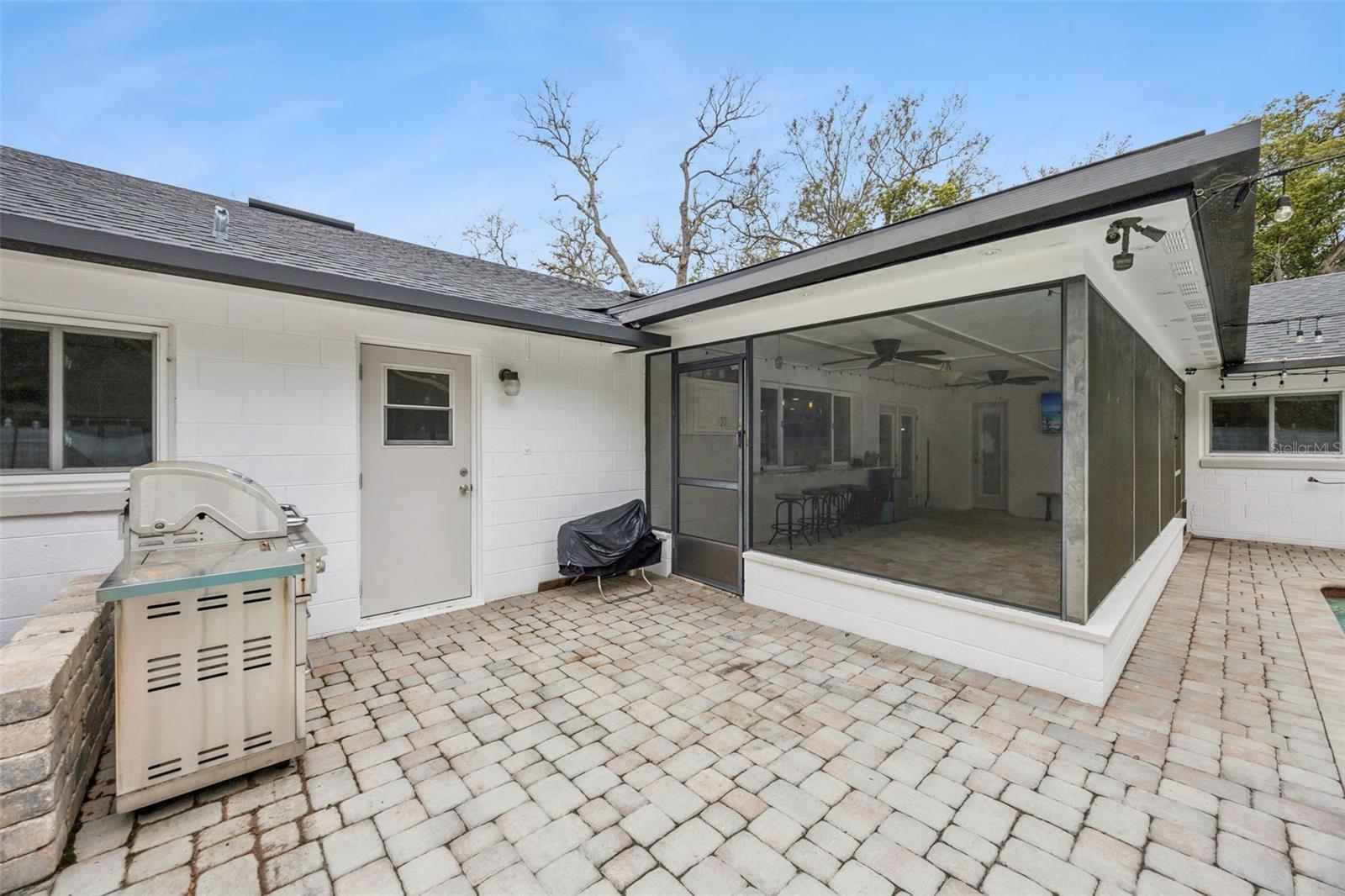 Image 41 of 57 For 203 Palmetto Concourse