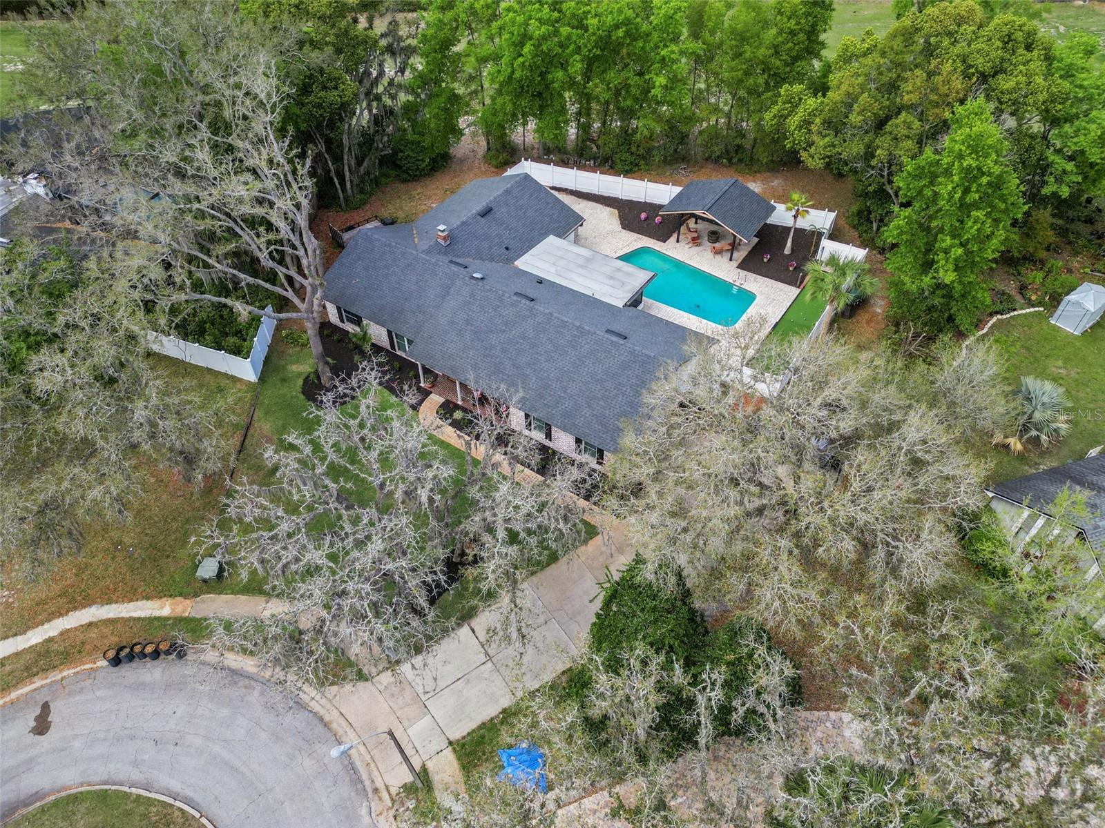 Image 52 of 57 For 203 Palmetto Concourse