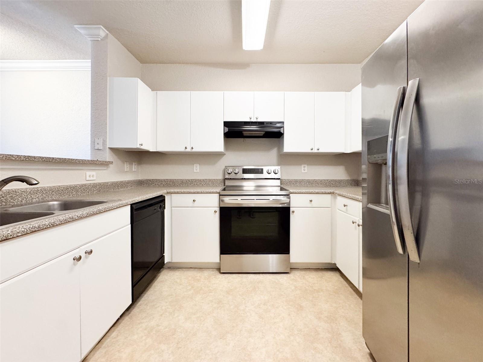 Image 12 of 28 For 202 South Street 4039