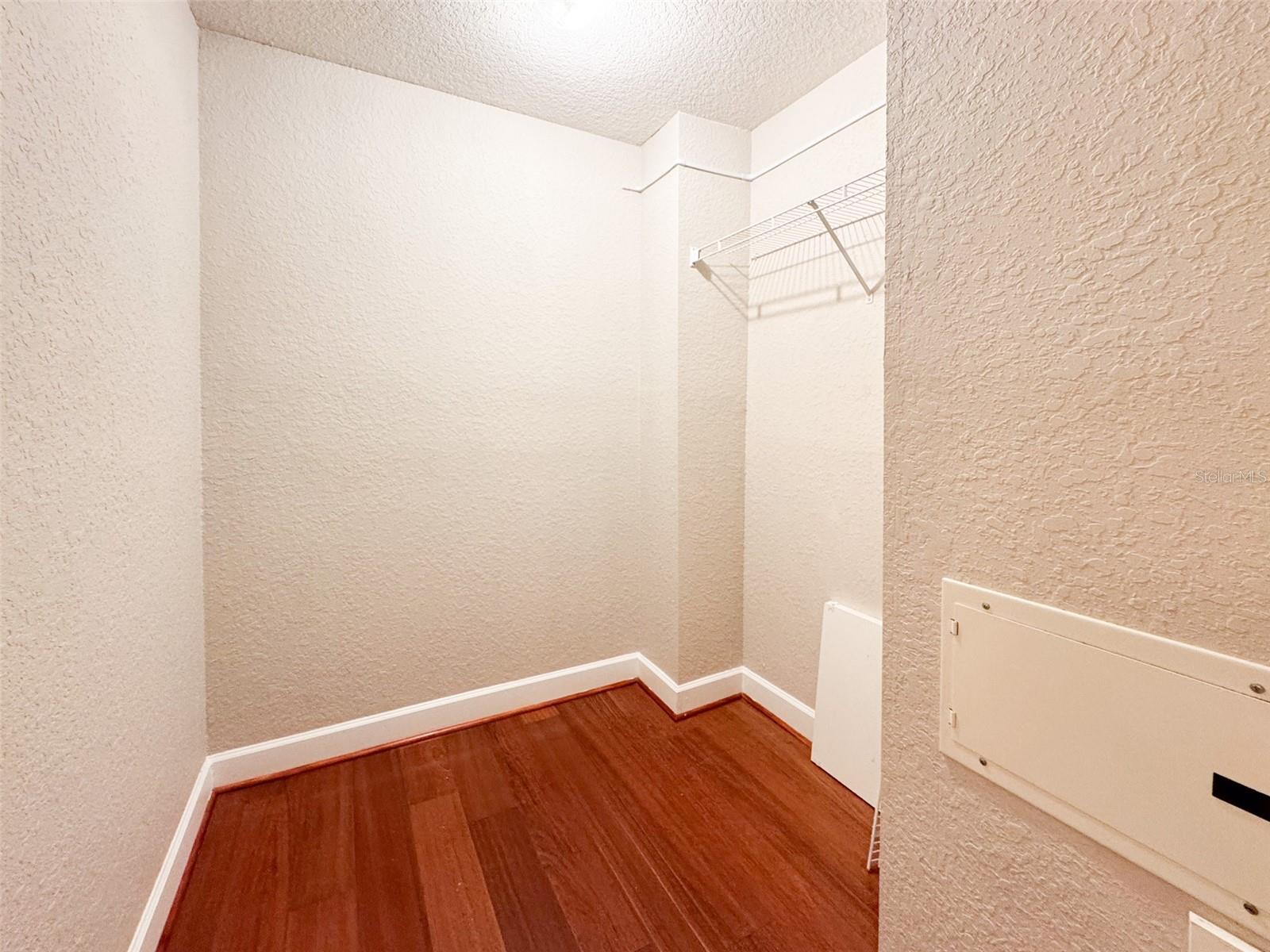 Image 18 of 28 For 202 South Street 4039