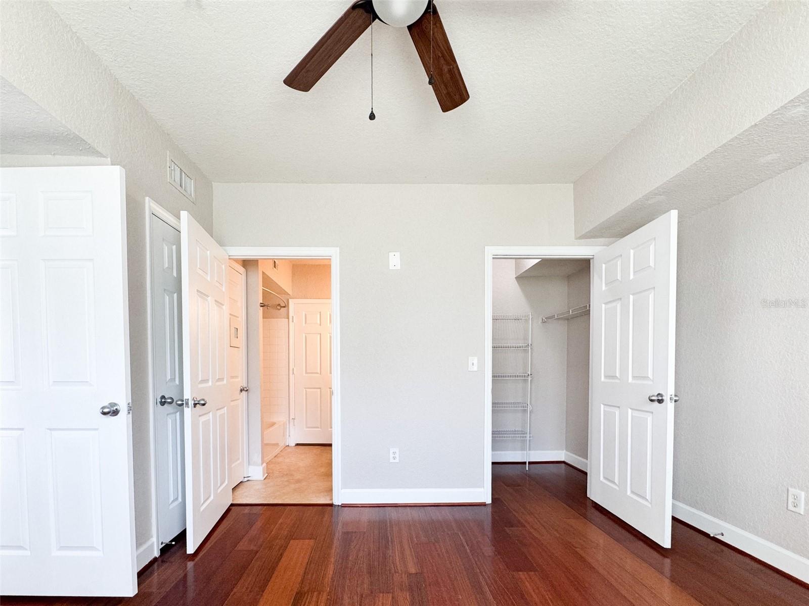 Image 21 of 28 For 202 South Street 4039