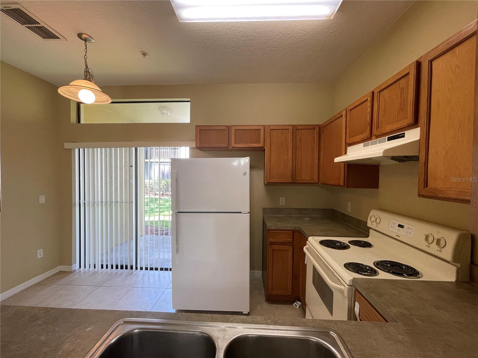 Image 10 of 27 For 6007 Scotchwood Glen 32