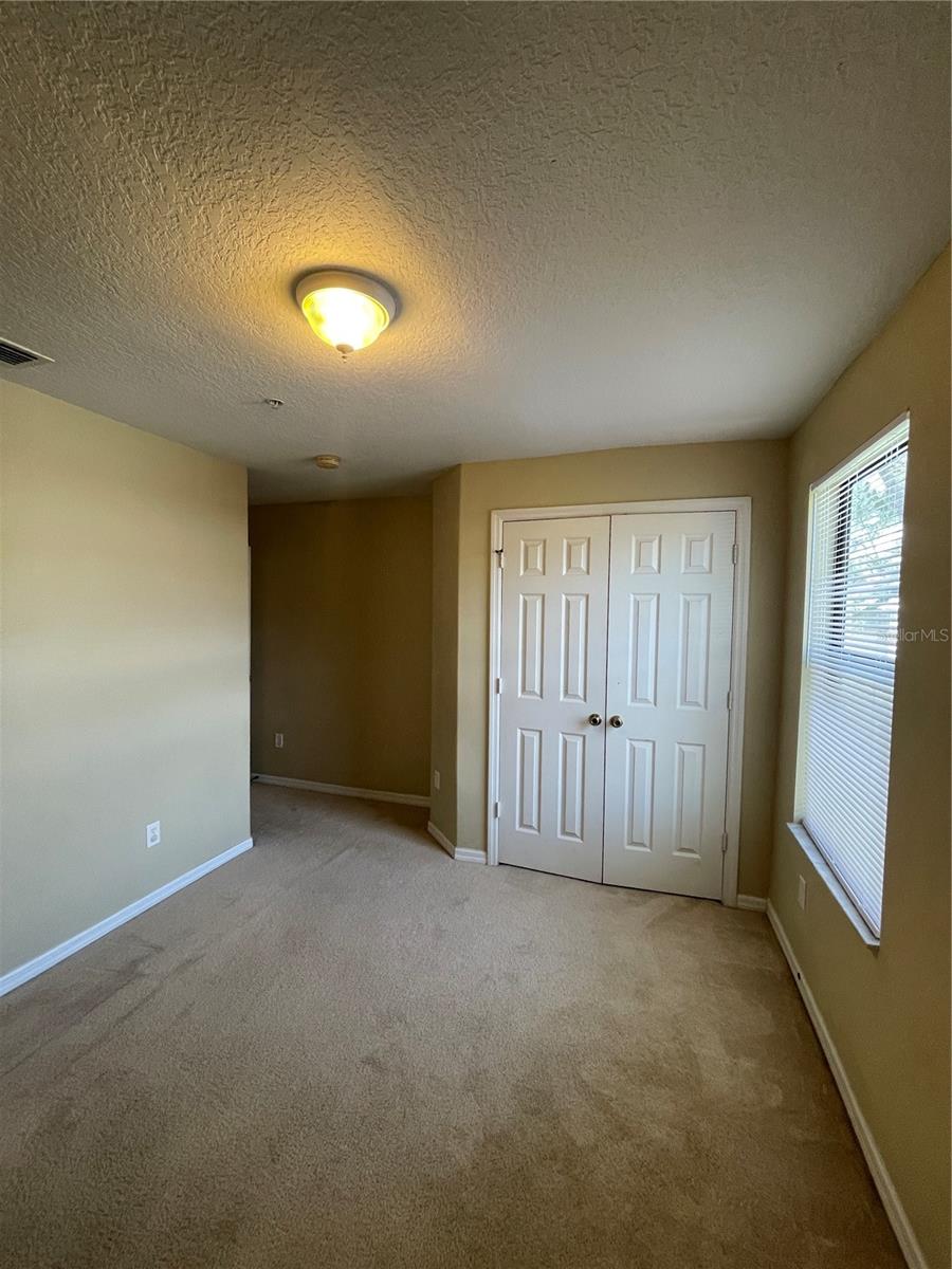 Image 25 of 27 For 6007 Scotchwood Glen 32