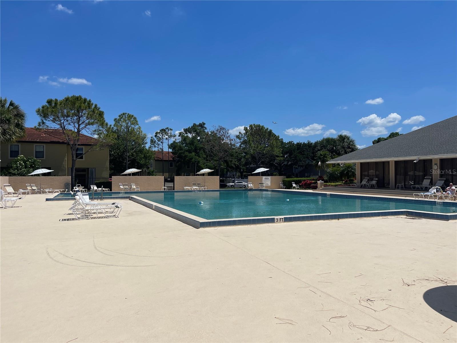 Image 26 of 27 For 6007 Scotchwood Glen 32