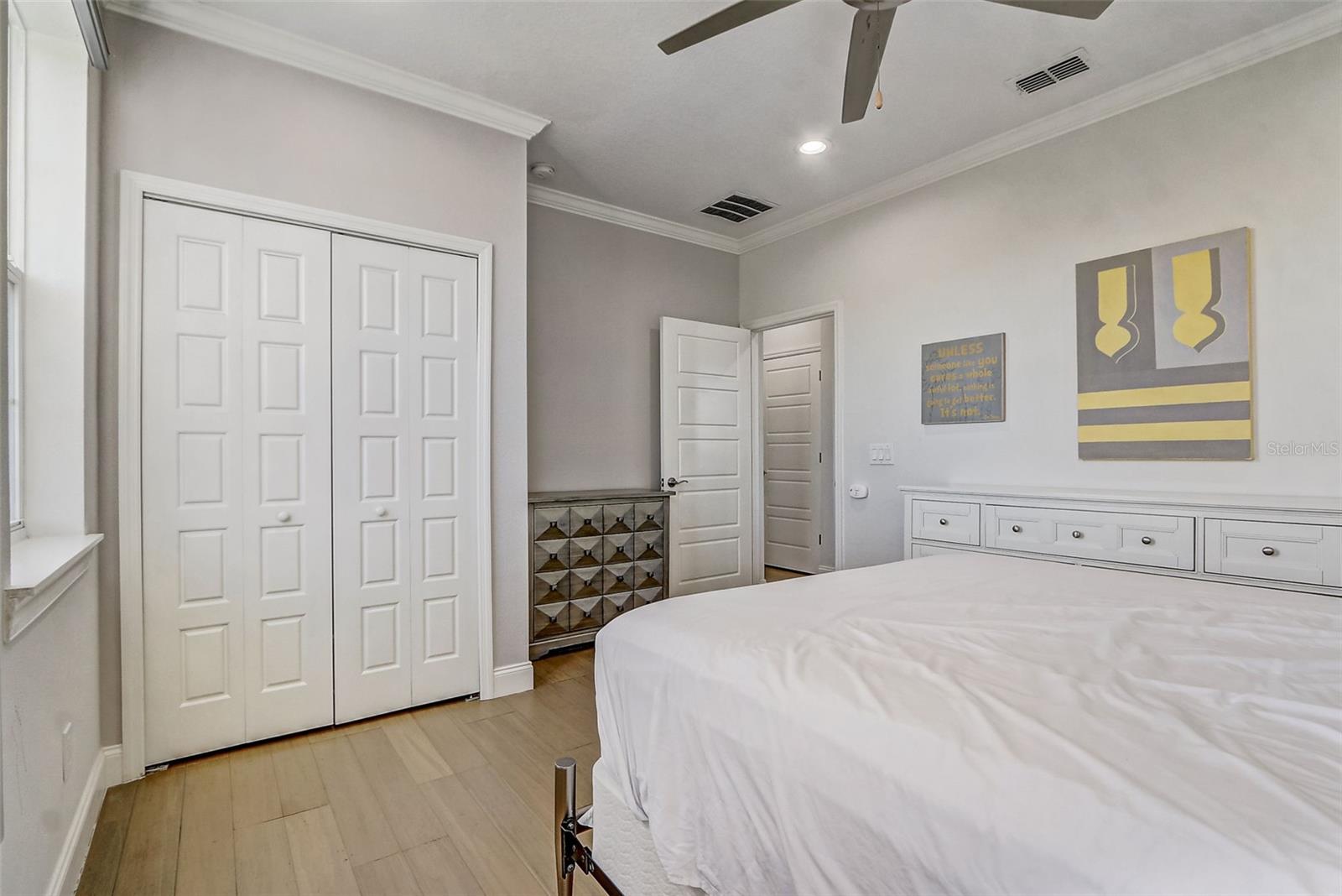 Image 20 of 27 For 518 Captiva Drive