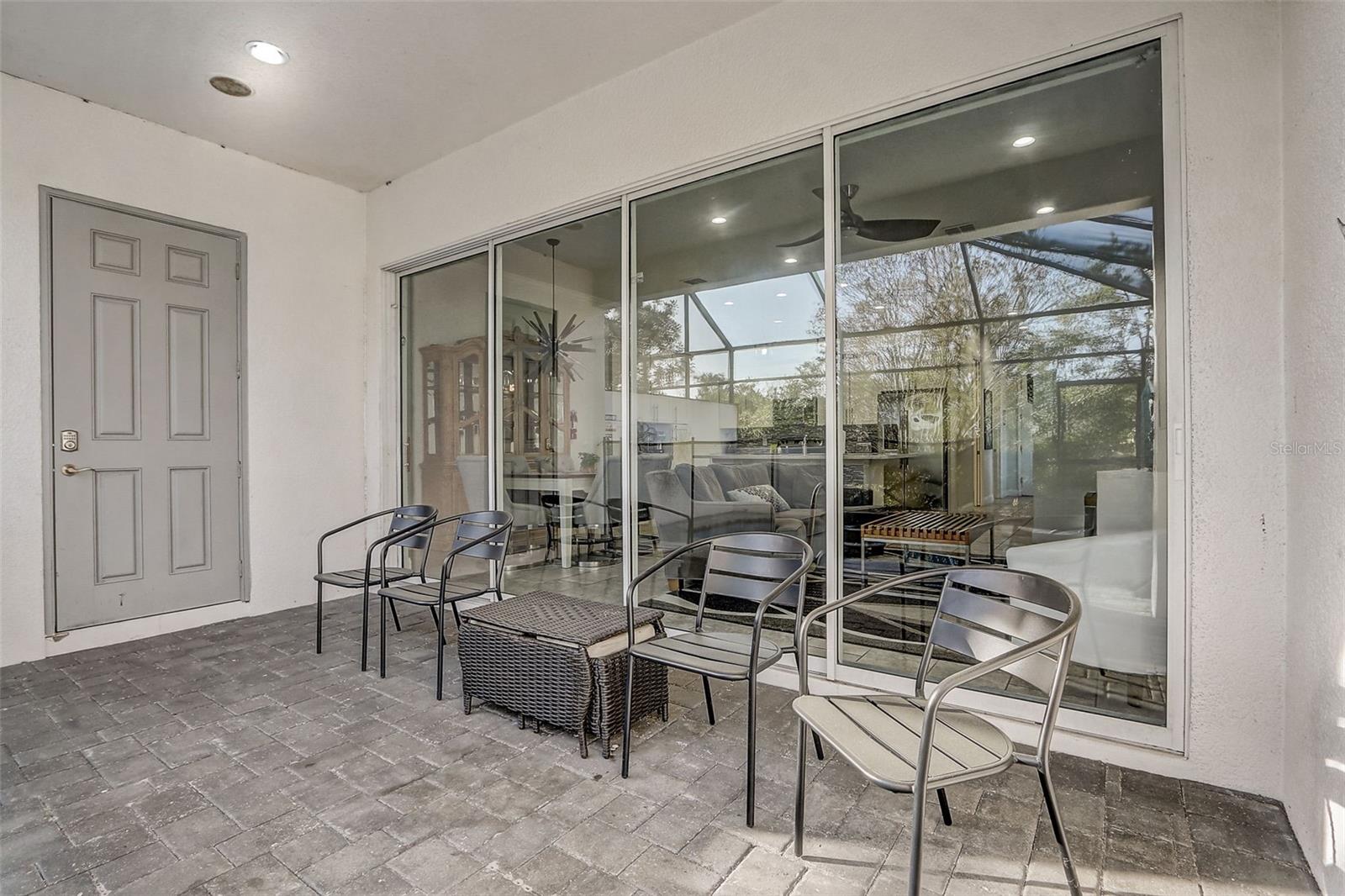 Image 22 of 27 For 518 Captiva Drive