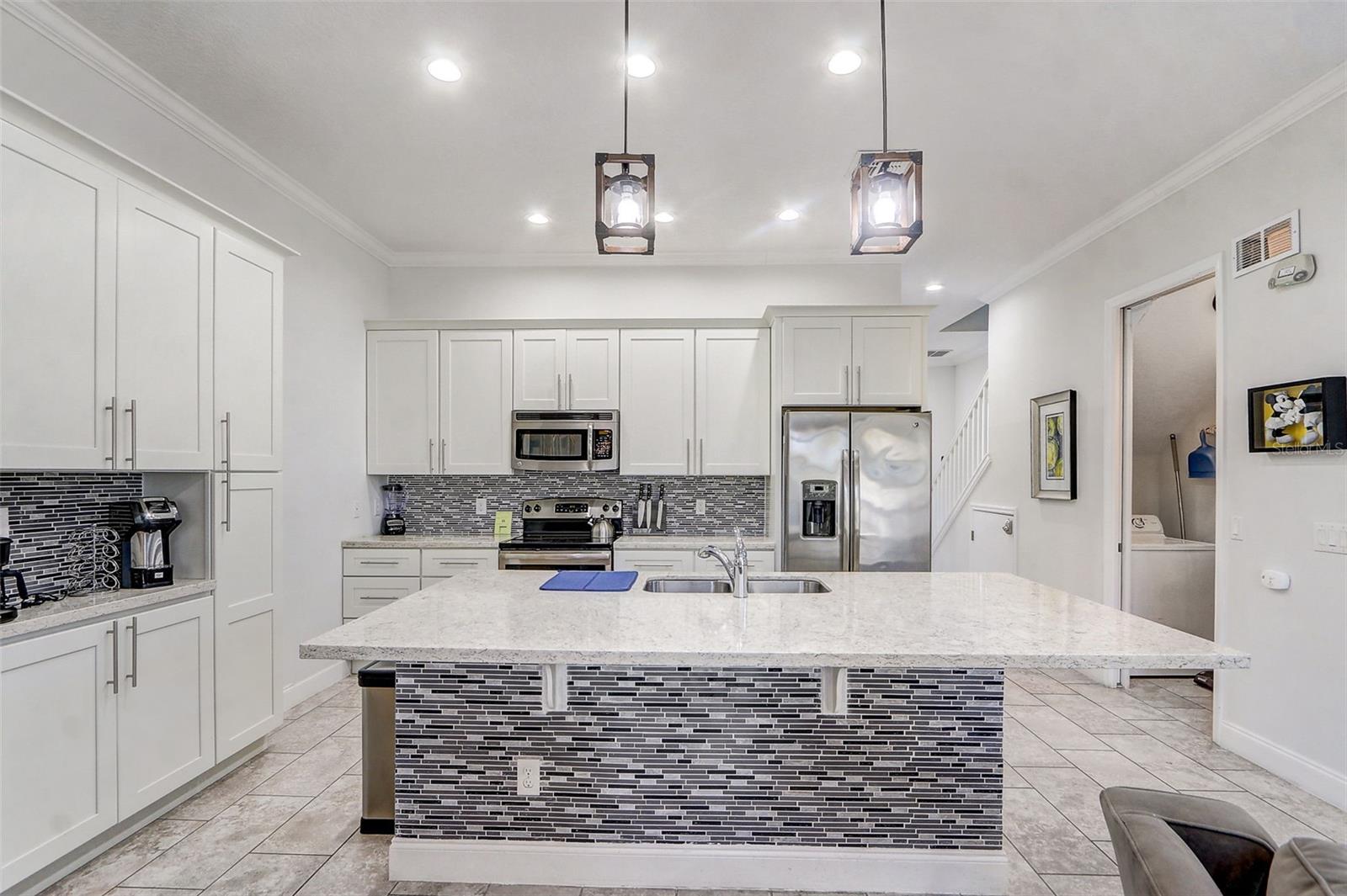 Image 9 of 27 For 518 Captiva Drive