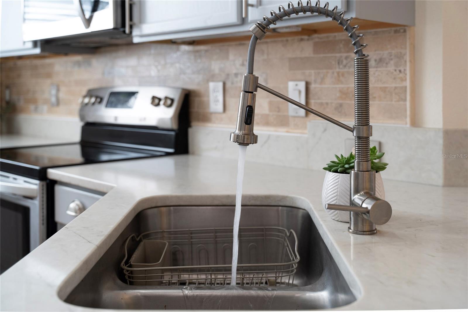 Image 14 of 42 For 9915 Kona Isle Court